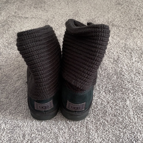 Women’s Classic Cardy UGG Boots - Picture 3 of 4